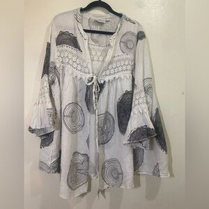 Belle France Black and White Linen Tunic with Lace Accents